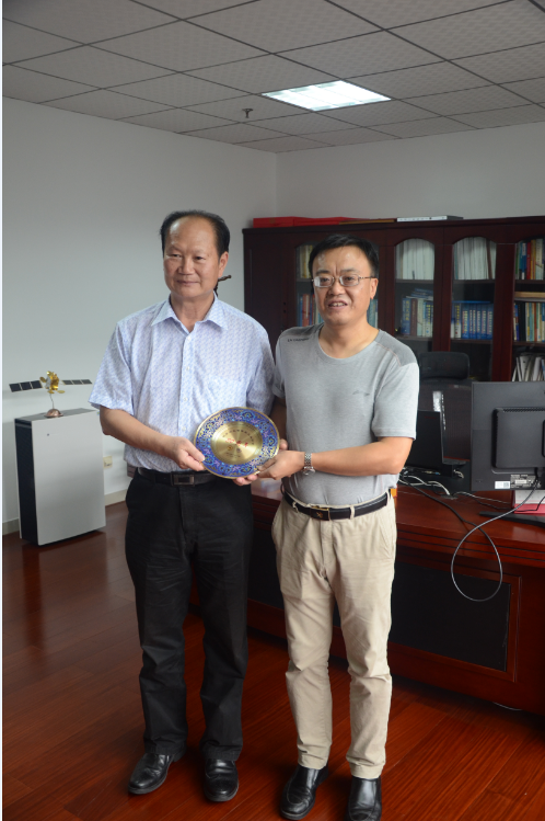 刘德普秘书长与梁培志秘书长.png 刘德普秘书长与梁培志秘书长.png